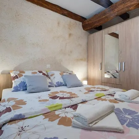 Apartman Vrh Apartamento *