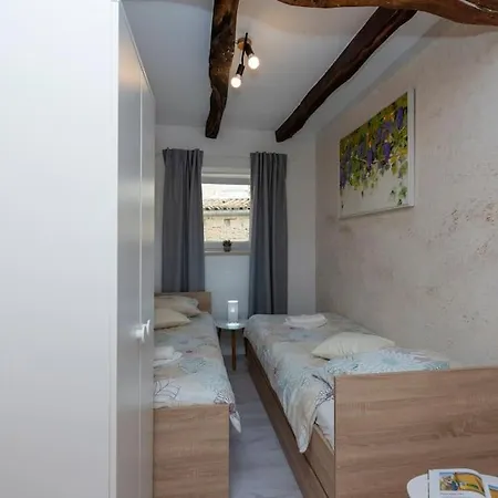 Apartman Vrh *