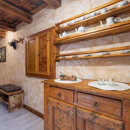 Apartment Apartman Vrh *