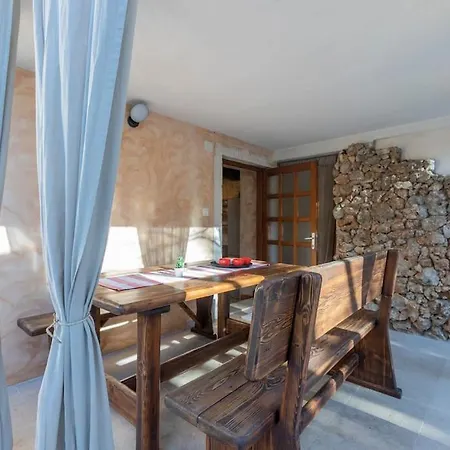 Apartment Apartman Vrh Sveti Petar u Sumi